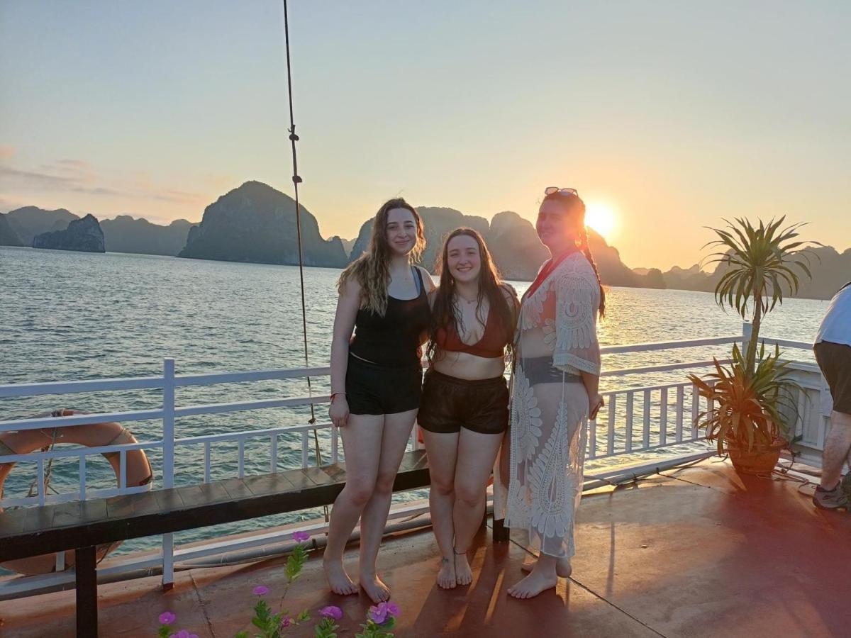 Kim'S Family Hotel Ha Long Exterior foto